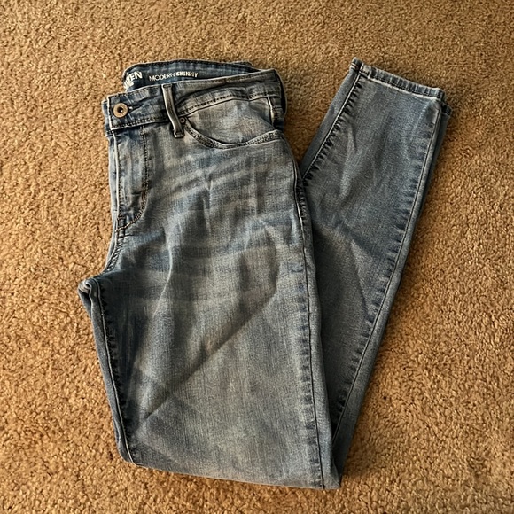 Women’s Denizen from Levi’s skinny jeans size 8M 29x32 - Picture 2 of 3